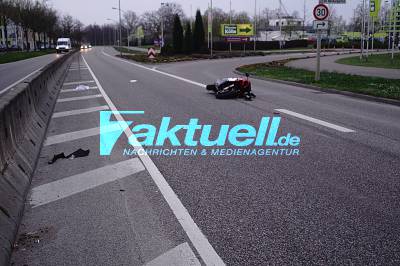 Überholvorgang eines Bikes endet tragisch- Biker schwer Verletzt