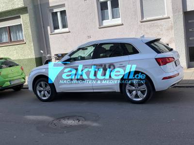 Mehrere Autos mit Hakenkreuzen beschmiert 