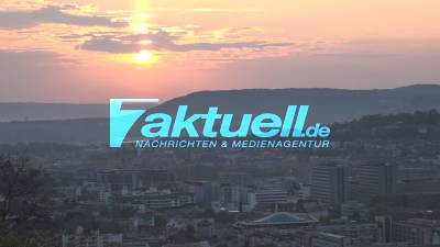 Stuttgart Sonnenunter- und Sonnenaufgang