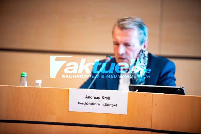 Volksfest Stuttgart Abgesagt - Pressekonferenz mit Fritz Kuhn und Veranstalter