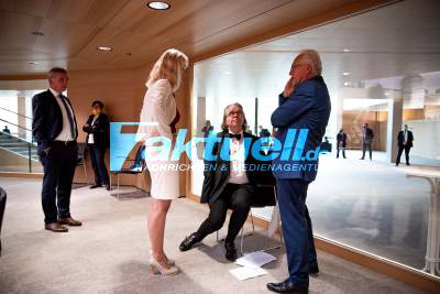 117. Plenarsitzung im Landtag Baden Württemberg - Turbulenter Start nach Wochen der Auszeit