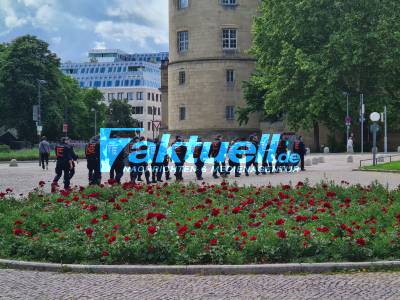 Stuttgart: Großaufgebot der Polizei zu AfD Demo