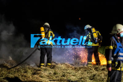 Offenbar mehrere Brandstiftungen in Waiblingen-Neustadt: Strohballen brennen auf Feldern