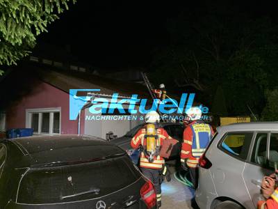 Gebäudebrand in Bad Friedrichshall/Kochendorf - Feuerwehr rettet 5 Personen