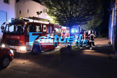 Gebäudebrand in Bad Friedrichshall/Kochendorf - Feuerwehr rettet 5 Personen