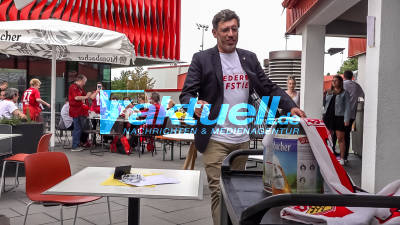 Stuttgart Bad Cannstatt: Fans feiern Wiederaufstieg des VfB in die erste Liga
