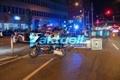 28-Jähriger Ferrari-Fahrer verliert alkoholisiert Kontrolle - crash mit zwei weiteren Autos, 6 Verletze - Feinstaub-Staubsauger am Neckartor zerstört