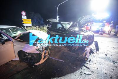 2 Verletzte nach Kreuzungscrash zwischen Audi und BMW: 40.000 Euro Schaden