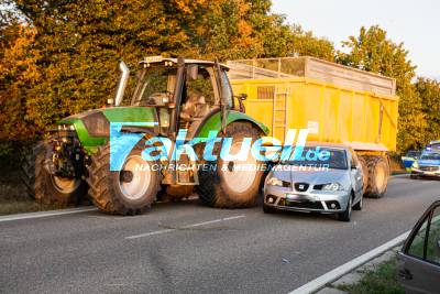 Schwerer Unfall mit Traktor und drei PKWs bei Eppingen - Fahranfänger übersieht stehende Fahrzeuge - eine Person verletzt - Zeugen gesucht!
