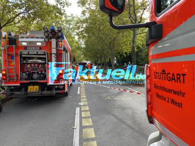 Gefahrstoffaustritt bei der Uni Stuttgart in einem Gebäude in der Holzgartenstraße - Feuerwehr mit Schutzanzügen im Einsatz