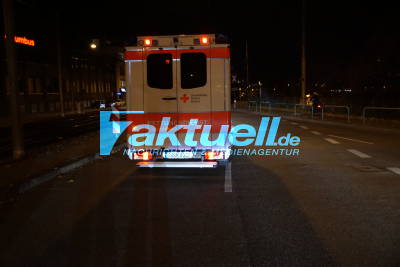 Stuttgart Bad Cannstatt: Auffahrunfall fordert zwei Verletzte