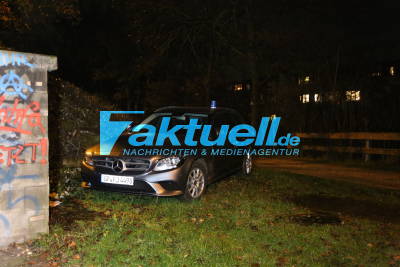 26-jähriger auf Feldweg angegriffen und getötet - Täter flüchtig - Polizei sucht Angreifer und ermittelt zu Tötungsdelikt