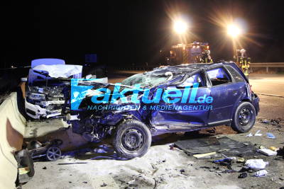 Schwerer Verkehrsunfall- 2 Personen verletzt 