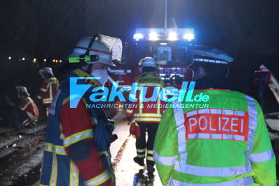 Schwerer Frontalzusammenstoß auf L2254 bei Bönnigheim - Zwei Personen verletzt