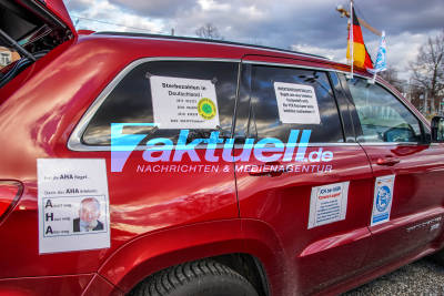 Stuttgart Bad Cannstatt: QUERDENKEN - Autokorso Demo zieht erneut hunderte Teilnehmer an