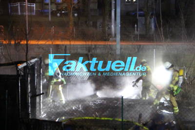 Gartenhaus steht im Vollbrand - keine Verletzte