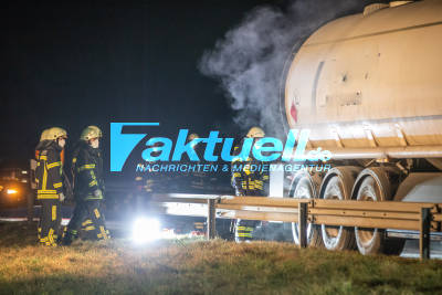 Bremse von Diesel-Tanklaster fängt Feuer