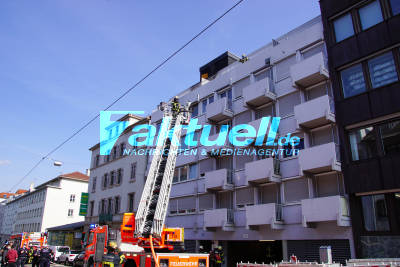 Brand auf Balkon führt zu Großeinsatz der Feuerwehr