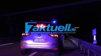 Glück im Unglück - Sekundenschlaf führt zu Unfall auf der A24 - Van Fährt auf Golf und fliegt über die Leitplanke 
