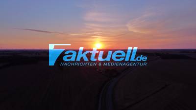(BB) Wunderschöner Sonnenaufgang über Ostprignitz-Ruppin - Drohnenaufnahmen