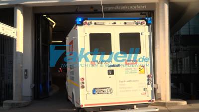 Weltweit erster vollelektrischer Koffer-RTW zum Test in Stuttgart im Einsatz