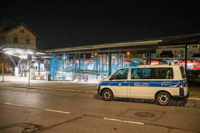 Teenager bei Messerattacke in S-Bahn schwer verletzt: Täter weiterhin flüchtig