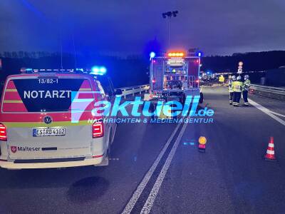 Folgenschwere Unachtsamkeit: 9 Verletzte (4 Schwerverletzte) bei folgenschwerem Unfall auf der B312 - Rettung eingeklemmter Person 