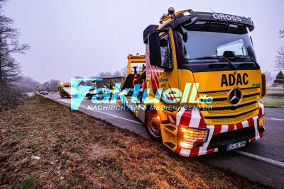 Längere Bergung der 3 verunfallten LKW auf B295 - Vollsperrung bis in die Abendstunden - 3 Verletzte 