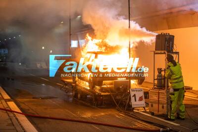Brandsimulation im Rosensteintunnel: Stadt probt Fahrzeugbrand vor der Eröffnung