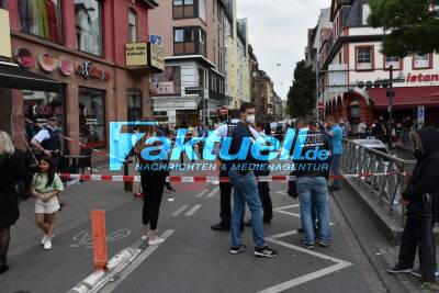 Personenkontrolle eskaliert: Mann leistet Polizei gegenüber heftigen Widerstand - muss vor Ort reanimiert werden und verstirbt im Krankenhaus