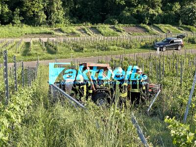 Traktor in Weinberg ins Rutschen gekommen, mehrfach überschlagen und abgestürzt