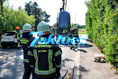 PKW Lenker rammt parkenden PKW und überschlägt sich mit seinem Fahrzeug, bei 30 KM/H in Verkehrsberuhigter Zone 
