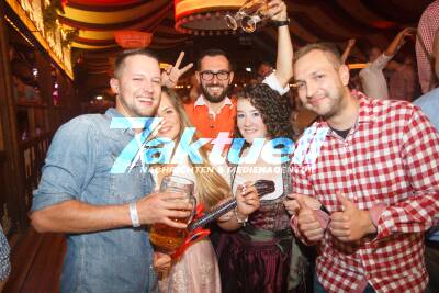 Abends am Tag der Eröffnung des 175. Cannstatter Volksfestes