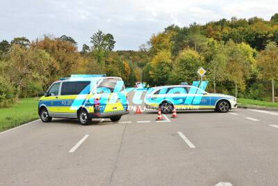Wieder ein Seniorenunfall? - Motorrad gegen PKW - 71 jährige übersieht Jugendlichen Motorradfahrer - Schwerer Unfall bei Allmersbach im Tal