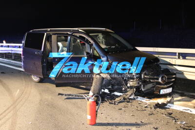 Unfall auf A72 Espenhain - Rettungsdienst im Großeinsatz