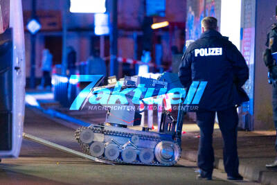 Bomben-Attrappe in Marl-Sinsen am Bahnhof - Fund verdächtiger Gegenstand gefunden - Größerer Polizeieinsatz