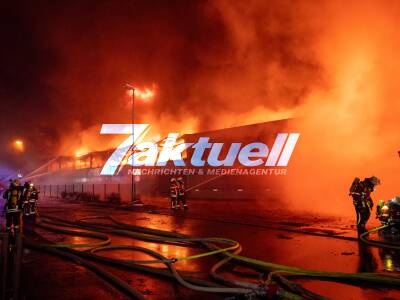 Tank mit 50.000 Liter Hydrauliköl geht in Flammen auf und mehrere Explosionen - der Schaden bei einem Brand in Allmendingen  wird auf 200 Millionen EUR geschätzt 