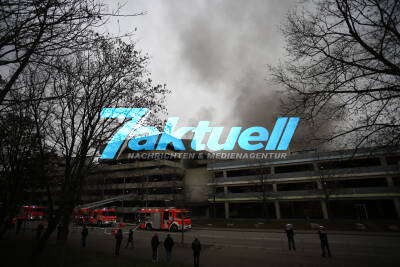 Millionenschaden bei Großbrand im Parkhaus