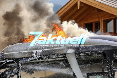 Reisebus in Flammen und ausgebrannt - Taiwanesen stehen am 1. Reisetag ohne Gepäck da - Flammen on tape - Gepäck fällt den Flammen zum Opfer