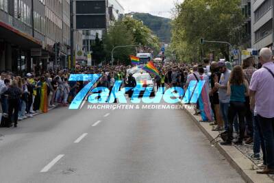 Stuttgart erlebt größte CSD Parade seiner Geschichte - 400.000 Besucher - 35.000 Teilnehmer