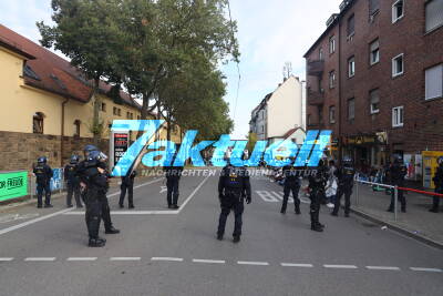 Massive Ausschreitung bei Eritrea-Demo - 26 Polizisten verletzt, 4 davon dienstunfähig - Gewalt bei Eritrea-Treffen in Stuttgart: Polizei mit Steinen und Holzlatten angegriffen