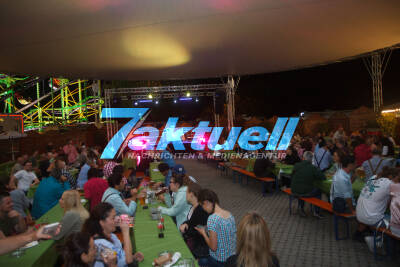 Das 176. Cannstatter Volksfest am Freitag Abend.