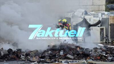Brand an Sammelstelle von Elektroschrott ausgebrochen: Große Rauchentwicklung in der Bruchwiese
