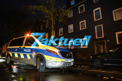 Messermann jagt halbnackten Mann - Bluttat in Recklinghausen Süd - Bochumer Straße - Spurensicherung vor Ort