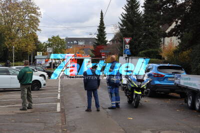 Kellerbrand in Wohnhaus 1 Person verletzt - 1 O Ton