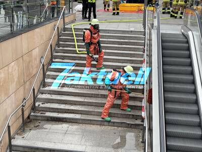 Unbekannte Substanz auf Treppenabgang - Feuerwehreinsatz am Marienplatz - Bahnverkehr an der Haltestelle eingestellt