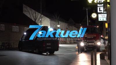 Geiselnahme Ulm: Schüsse und Zugriff durch Polizei, als Täter mit Geisel den Starbucks verlassen will - Mann soll 6 Personen mit Waffengewalt im Starbucks festgehalten haben