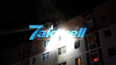 Zwei Teenager (16) wegen Doppelmordes verurteilt - Zwei Tote bei Wohnungsbrand in Leipziger Plattenbau - weitere Personen zT schwer verletzt, Menschenrettung ON TAPE