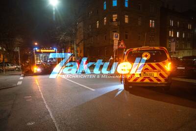 Fahrer kracht alkoholisiert und ohne Führerschein gegen SSB-Bus - 50.000 EUR Sachschaden