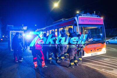 Reizgas (evtl. Pfefferspray) im Treppenhaus verschüttet - Säugling vorsorglich im Krankenhaus - 23 Personen müssen evakuiert werden - Täter unbekannt